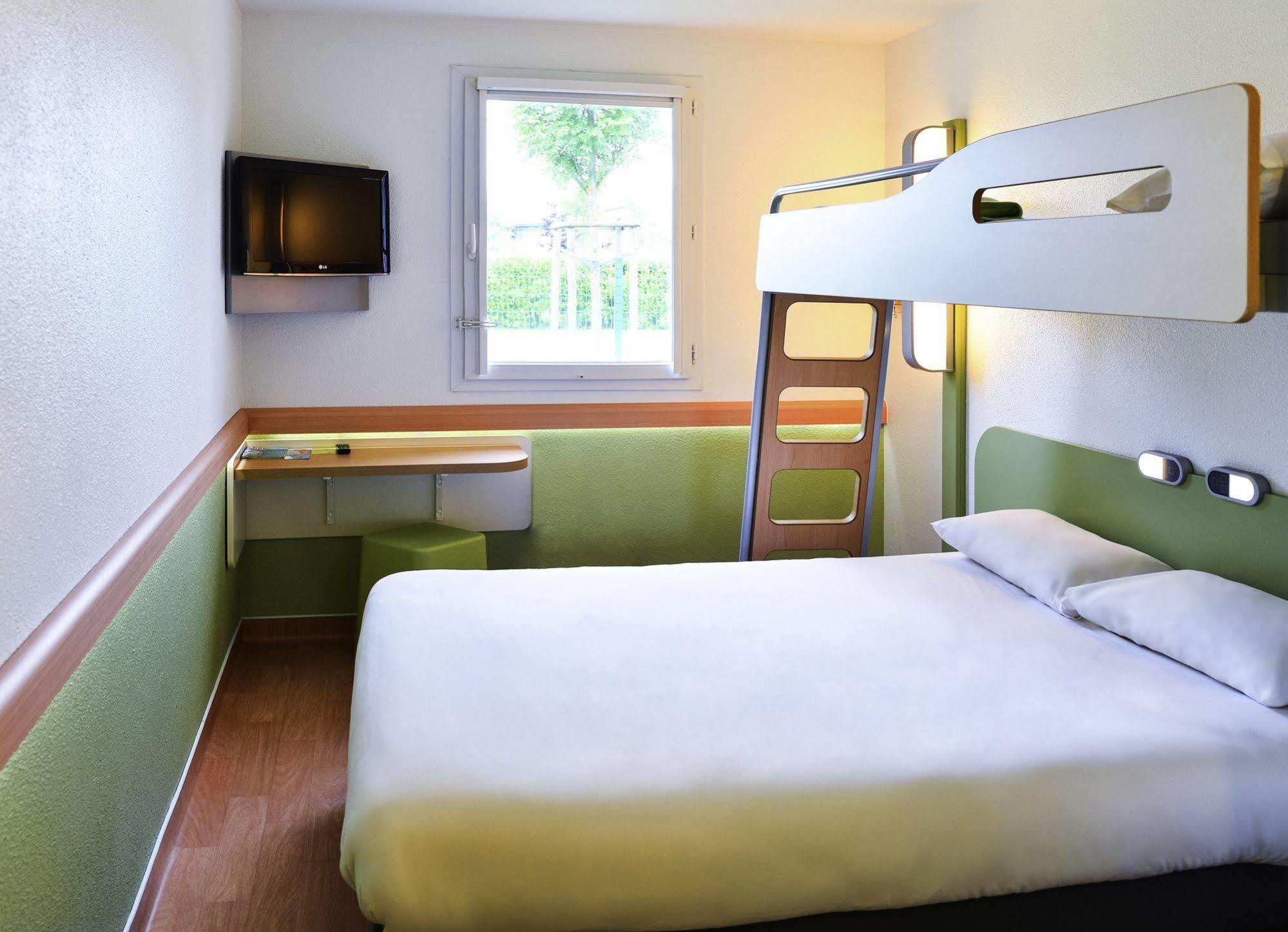 Ibis Budget Orleans Sud Comet Exterior photo